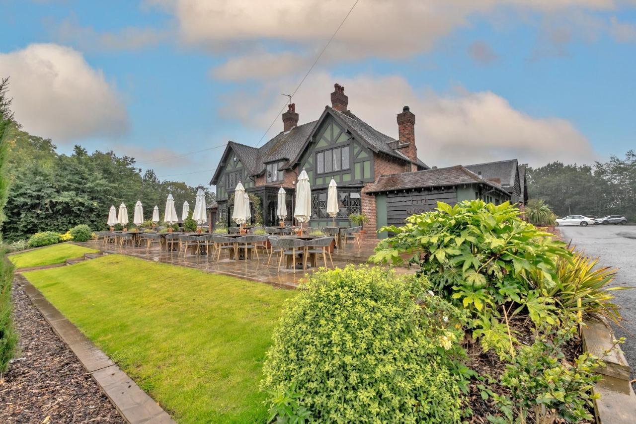 Villa Finest Retreats - Debarnes House Solihull Exterior foto